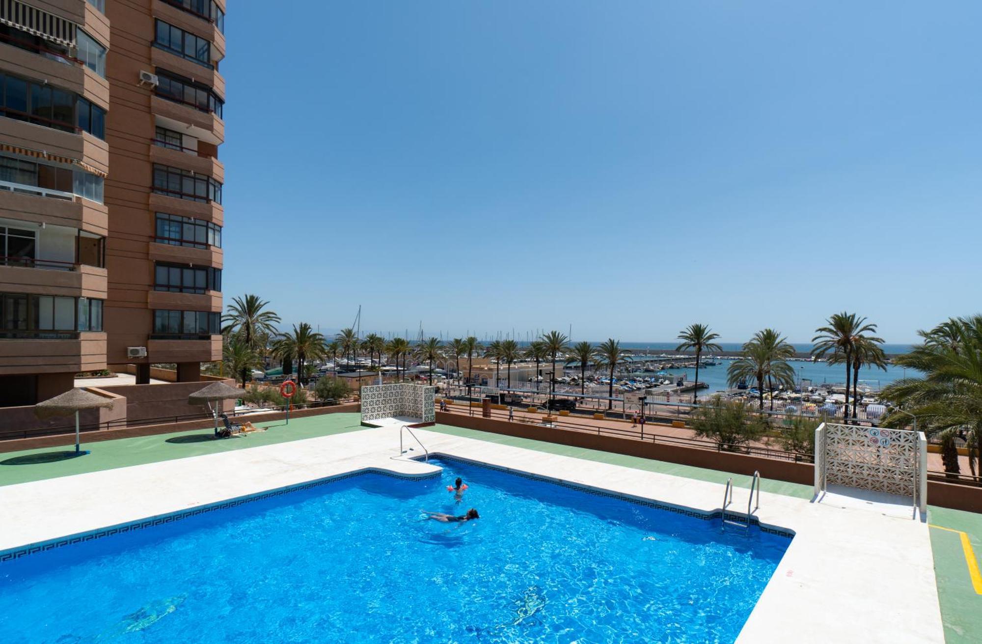 Sur Suites Palmeras 4 Фуэнхирола Экстерьер фото