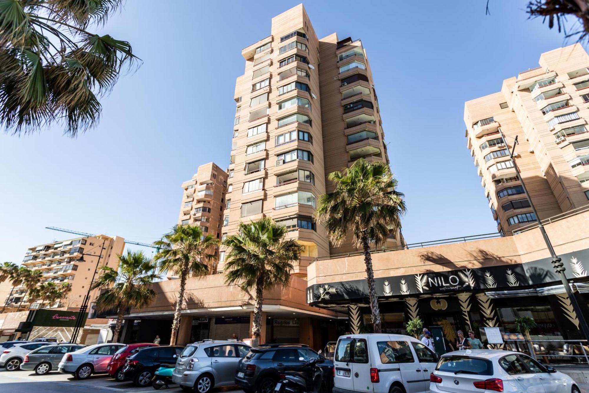 Sur Suites Palmeras 4 Фуэнхирола Экстерьер фото